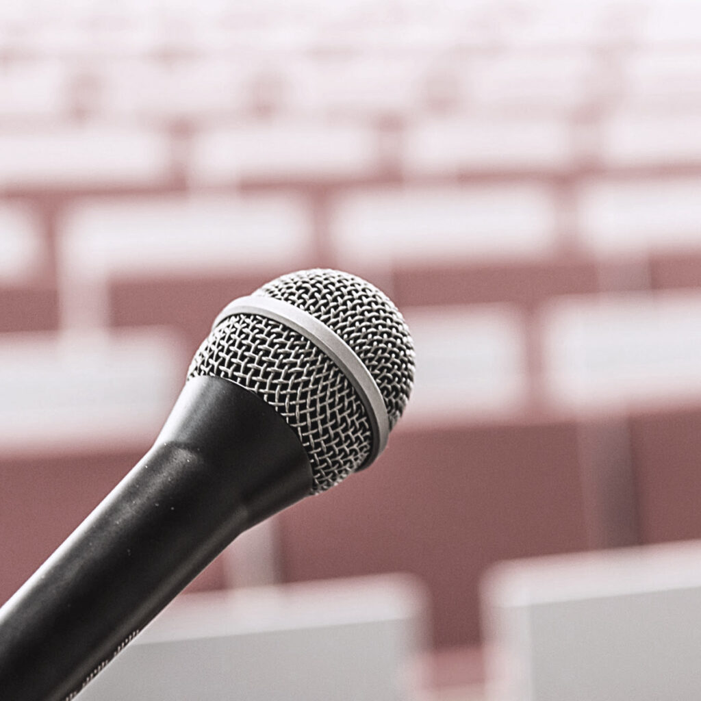 Microphone